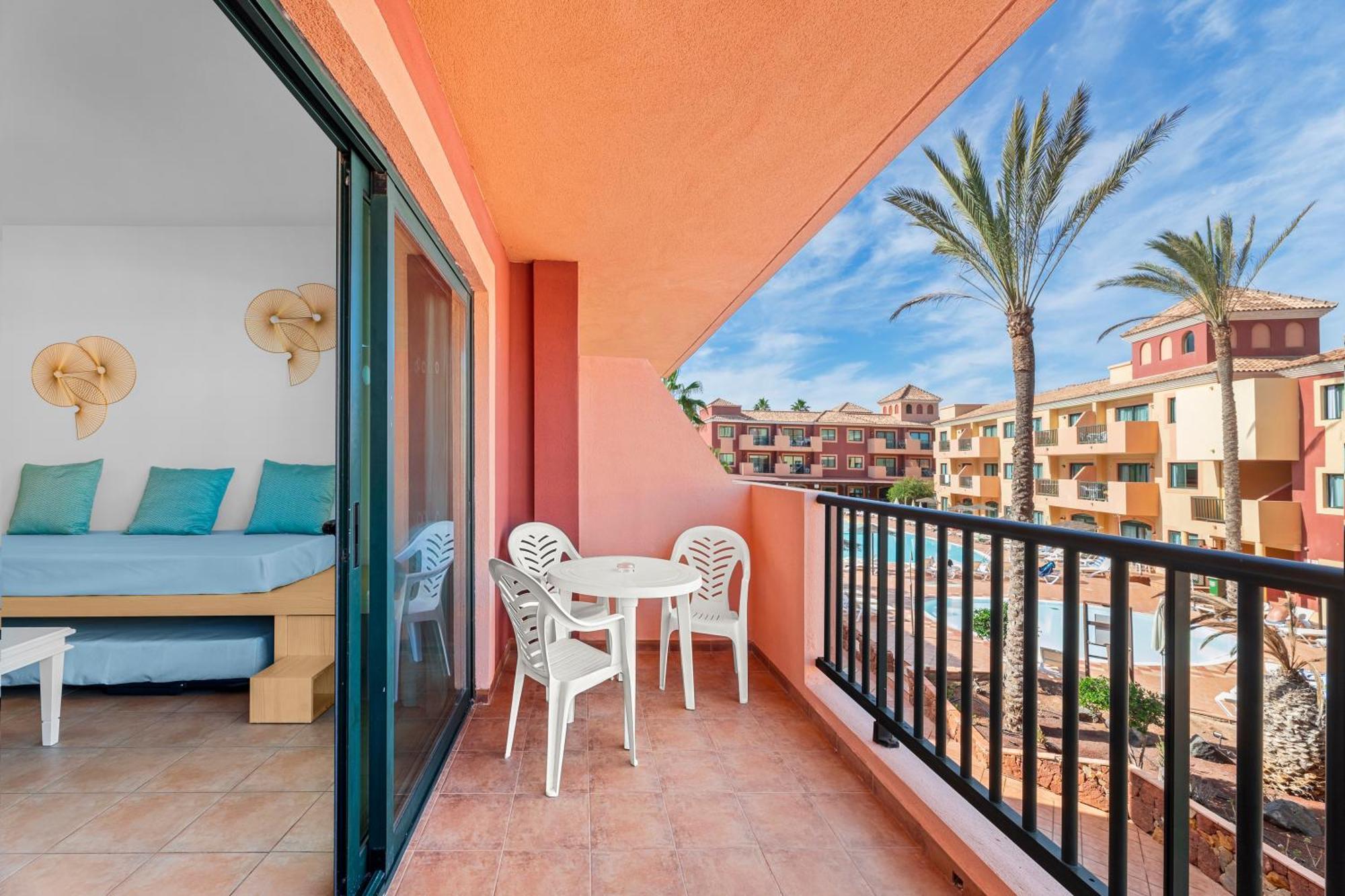 O7 Aloe Corralejo Hotel Exterior photo
